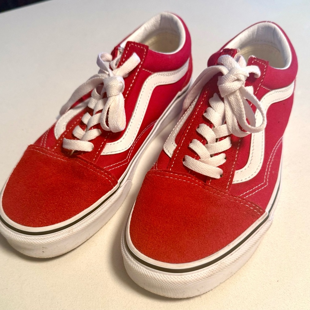 Vans Women’s Low-Top Sneakers in Red with White Stripe